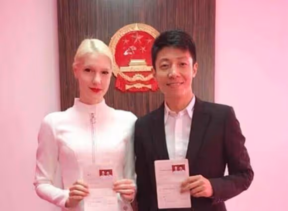 撒貝寧妹妹39歲仍未結婚,看完撒貝娜的顏值:嫁不出去有原因的!