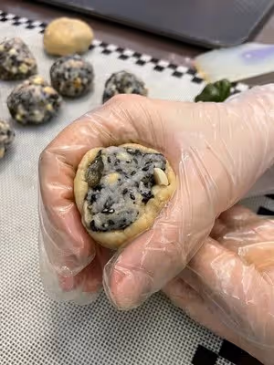 好事發生（好柿花生）月餅