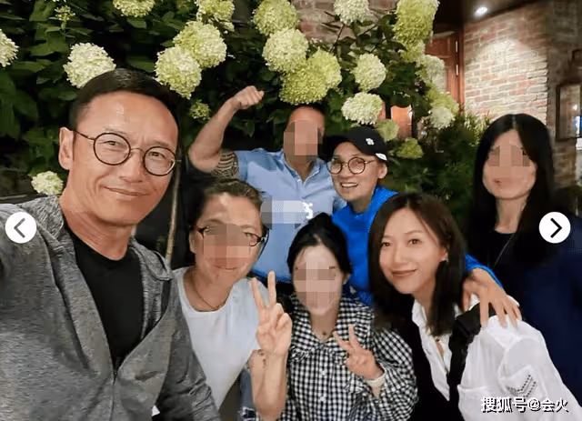 48歲徐靜蕾國外練拳擊 不化妝皮膚白嫩紅潤
