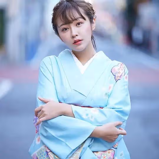 中日混血美女橋北甜歌,中學生時就每月收入1500萬日元