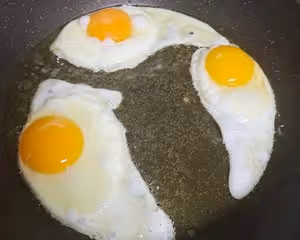 煎蛋油豆腐～