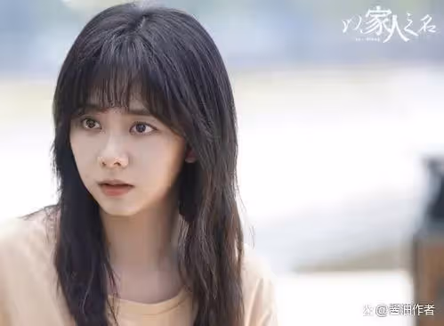 譚松韻被爆料新電影資源!合作的演員是老戲骨,這次又是演高中生