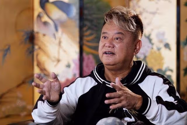 恭喜!知名港星與妻子慶祝結婚43周年,溫拿樂隊成員送萬元大禮