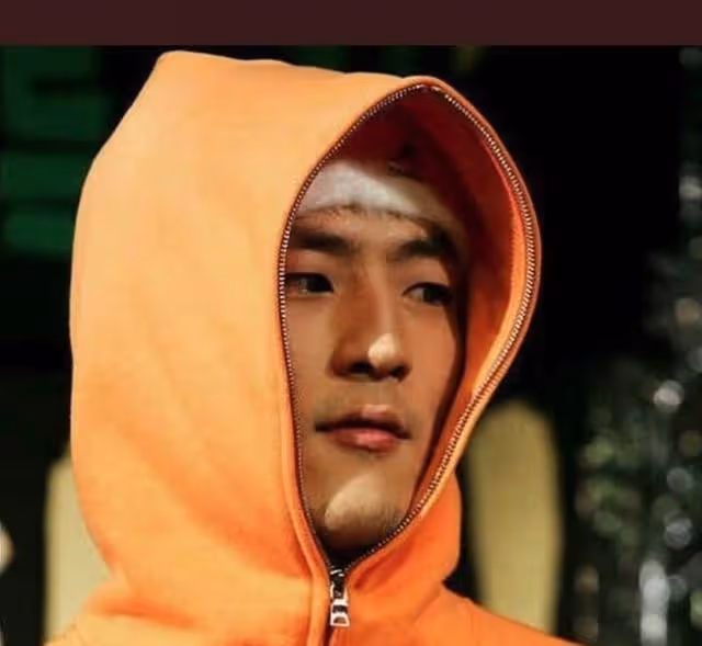 Jennie被爆與V的合照,親密姿勢疑似在戀愛,傳聞男友都是天王級