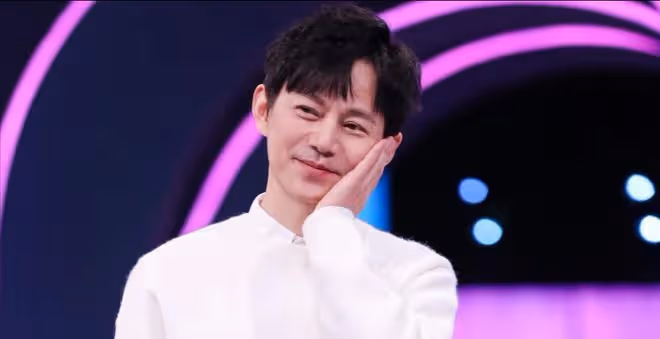 出軌、圈錢、賣假貨、演爛片，這9位明星個個讓人失望至極