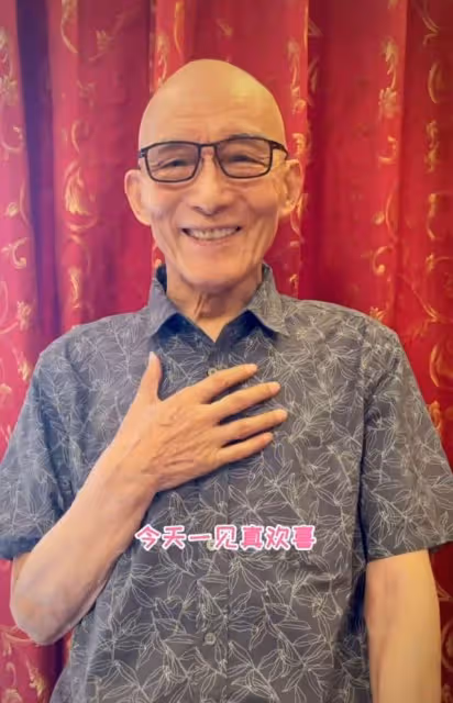 「濟公」游本昌近況曝光!故宮內躺路邊不嫌髒,瘦骨嶙峋不足百斤