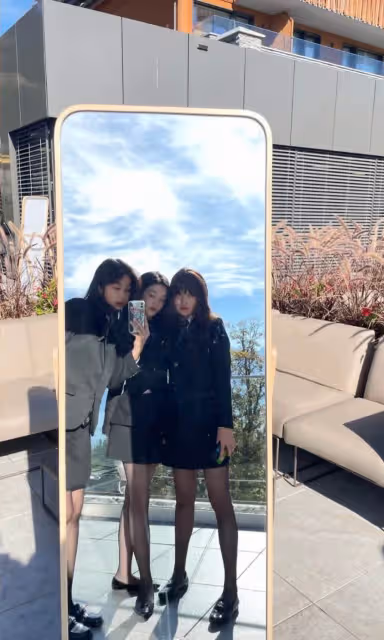 16歲李嫣泳裝照曝光!身材不輸超模後媽,戴腰鏈大膽挑戰「比基尼」很漂亮,網:是不是太早熟了?