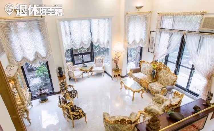 巴戈培養2兒成學霸,退休生活曝光獨住170多坪大豪宅愜意養老,天天種花養魚不孤單,歎:很陶醉現在的輕鬆生活