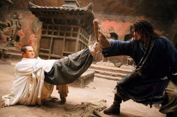 「功夫巨星」李連杰的「罪與罰」，當年多風光，如今就多落寞