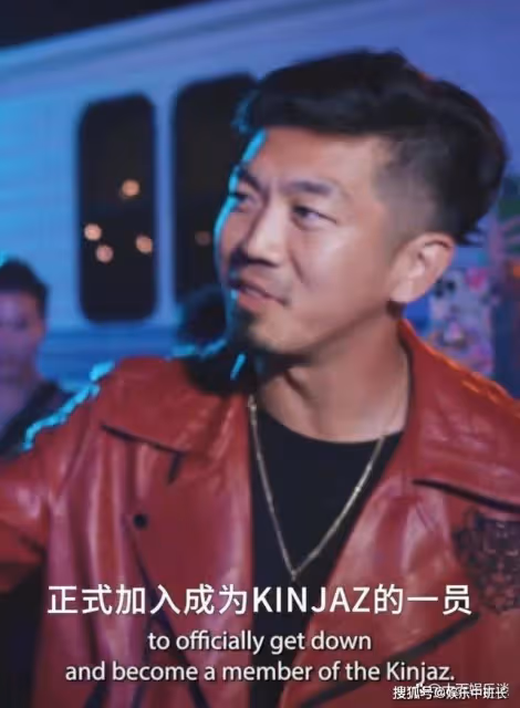 王嘉爾加入Kinjaz，曾當過《熱血街舞團》、《這！就是街舞》隊長