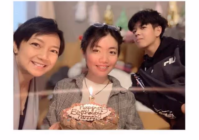 神似小燕子!前港姐「被追債千萬」辛酸抵押后冠 靠學識重新振作「51歲近況」稱:永不放棄