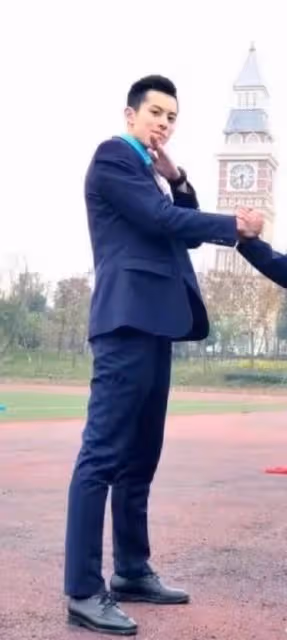 王鶴棣7件事!曾當過空少非富二代,直播上演霸道月尊哄嬌妻