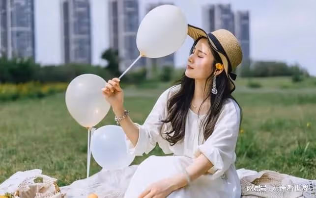 10年前,因一根冰棍打了孫女,10年後,女人:養老?沒義務