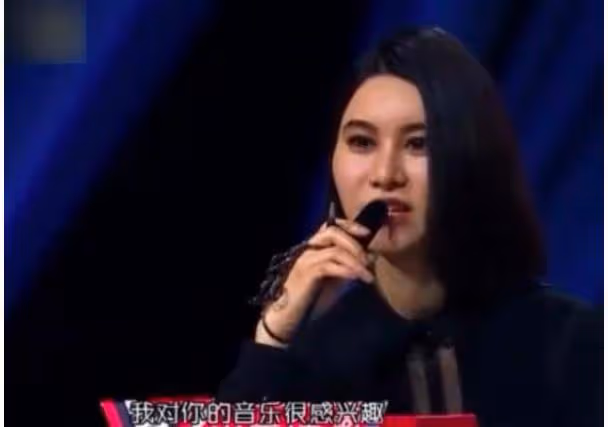 明星早期海選時期的照片:林允身材肉肉蠻可愛,楊超越顏值超在線
