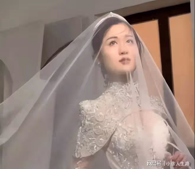 曝大衣哥兒子在十一完婚,宴會規格高於陳亞男,彩禮、三金或翻倍