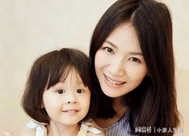 曹曦文:曾與陳思成談戀愛,離婚後為女兒犧牲了事業
