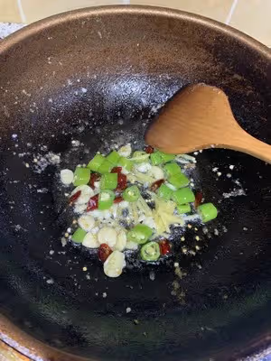 爆炒香辣梭子蟹