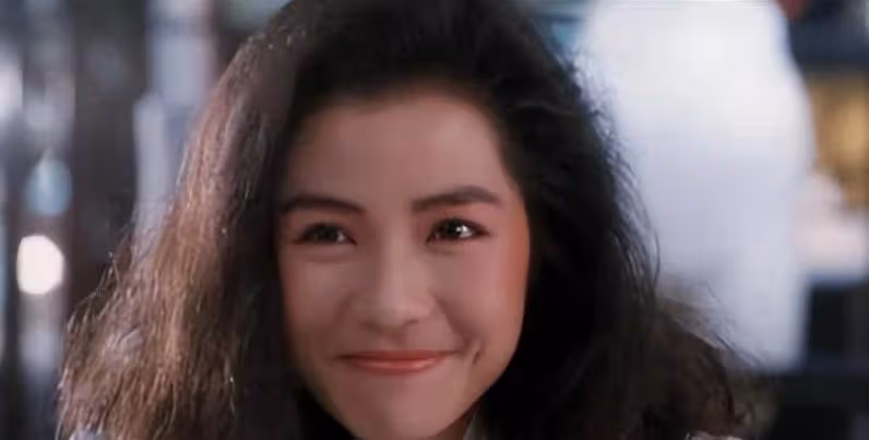 鐘楚紅:劉德華心中的理想妻子,放棄事業為愛隱退,相敬如賓二十年,丈夫彌留之際勸她另覓良人,她卻發誓終身不嫁