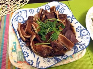 美味的滷水豬肚