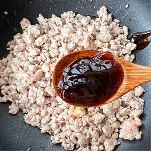 比布丁還要嫩，老少皆宜的肉沫蒸蛋