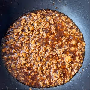 比布丁還要嫩，老少皆宜的肉沫蒸蛋