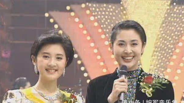 趙本山為她茶飯不思，經歷3次婚姻5次戀愛，如今60歲成了這樣