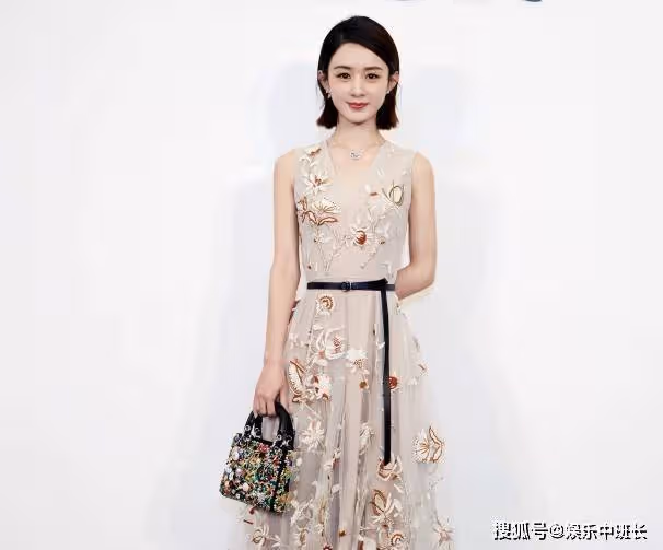 結婚後堪比整容：陳曉滄桑，郭碧婷佐化，看到馮紹峰：變化真大