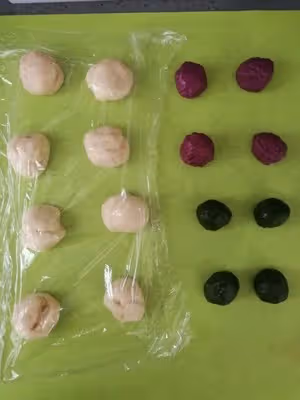 星球蛋黃酥