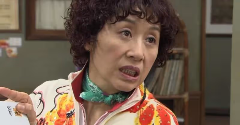 兒媳孕吐很嚴重，大姑姐回娘家來說她嬌氣，婆婆：你少管娘家的事