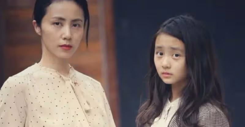 鄰居酸2千金媽「生女兒就是賠錢貨」！4歲妹「笑回反擊」嗆到無言，網讚：你女兒超棒！