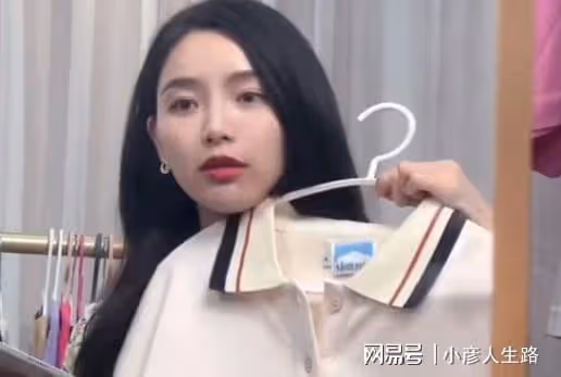 網紅小貝餓了再陷假吃風波,滿滿一口面卻無下咽鏡頭,網友:封殺