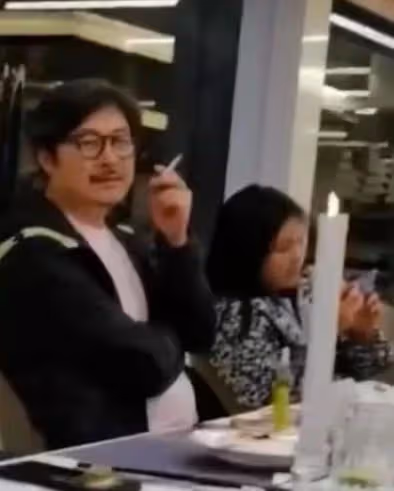 離婚後又一起生活,王岳倫李湘離婚時撕的多慘,如今就有多遷就!