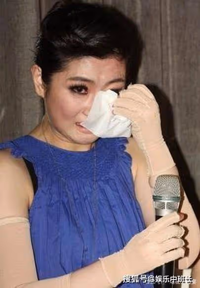 他為何娶了毀容的Selina後，又狠心離婚？婚禮的一幕「耐人尋味」