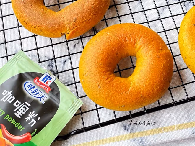 全麥咖喱奇亞籽貝果🥯
