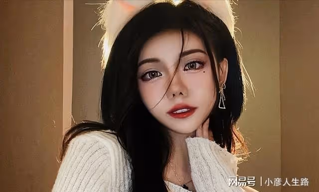 24歲美女網紅周思廷去世,急性消化道大出血致休克,生前胃不好