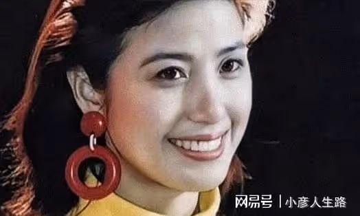 吳玉華:想要孩子決定離婚,再遇畫家生倆娃,一兒一女晚年幸福