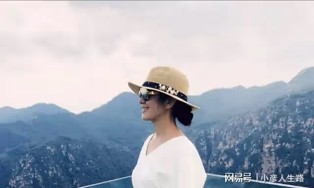 吳玉華:想要孩子決定離婚,再遇畫家生倆娃,一兒一女晚年幸福