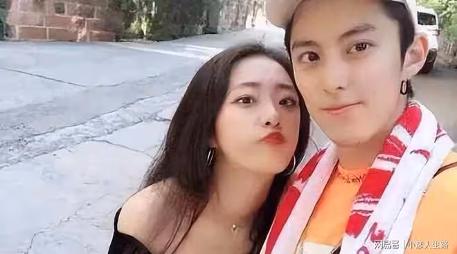 王鶴棣圈外女友上熱搜,狗仔對比後確定身份,團隊闢謠稱是新職員