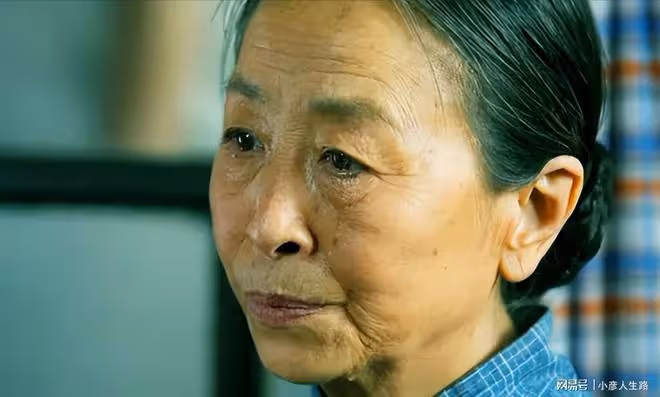 張少華:一生住小房子,去世前拚命拍戲,為清華高材生兒子還房貸