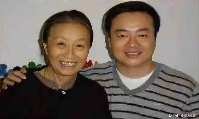 張少華:一生住小房子,去世前拚命拍戲,為清華高材生兒子還房貸