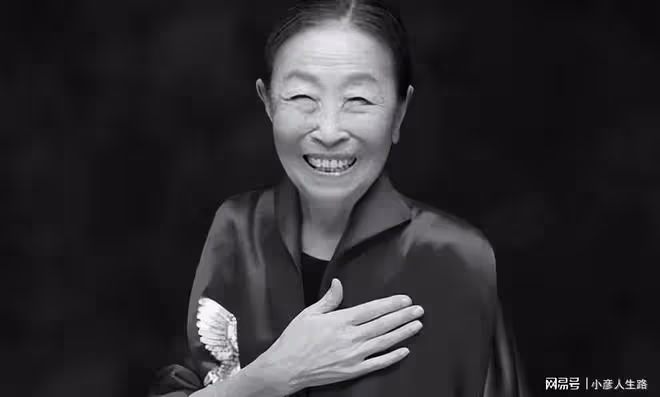 張少華:一生住小房子,去世前拚命拍戲,為清華高材生兒子還房貸