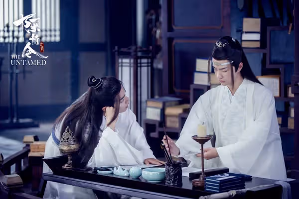 《陳情令》古裝雙男神!肖戰、王一博「高顏值反差萌」秒吸CP粉