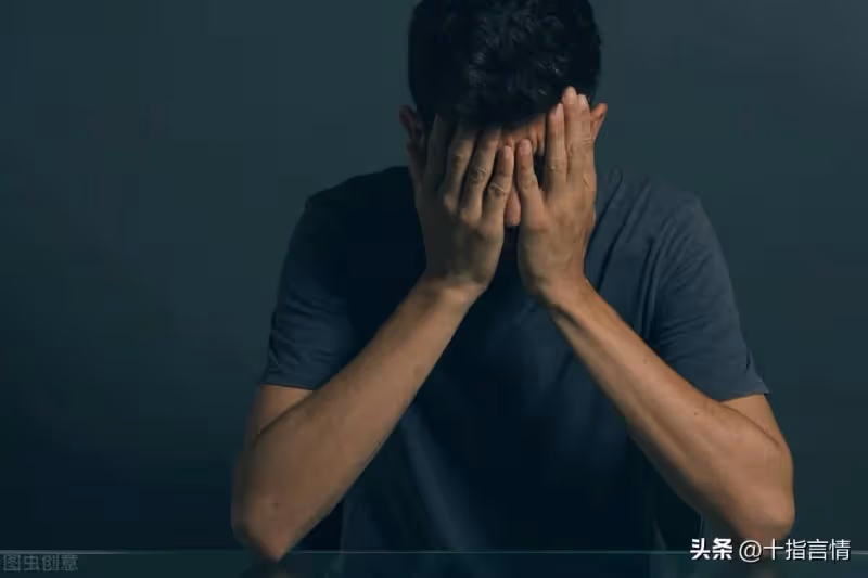 婆婆因病住在女兒家,一年來退休金一分未見,女婿得知:讓她搬走