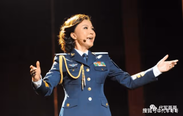 她7次登上央視春晚 因貪財被封殺如今街頭賣唱