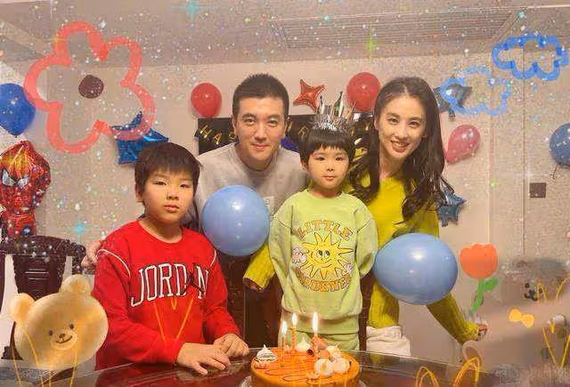 拼三胎?39歲黃聖依近況曝光疑懷孕 穿孕婦裝