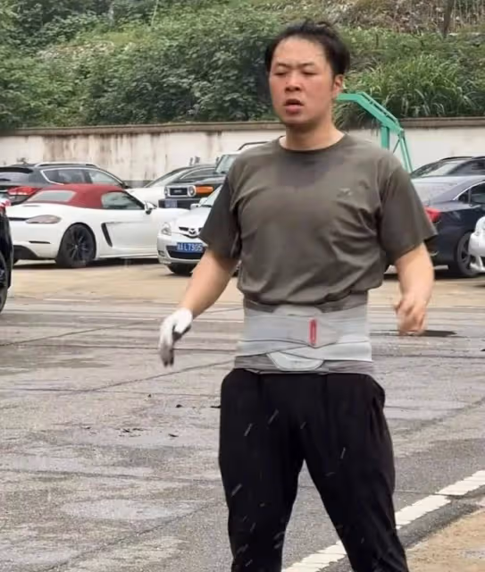 杜海濤素顏露面 瘦到脫相認不出