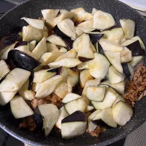 茄子燜面