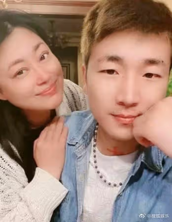51歲女星驚爆離婚！小21歲老公哭訴「4000多萬財產沒了」人財兩空　曝光離婚原因：「全是我的問題」