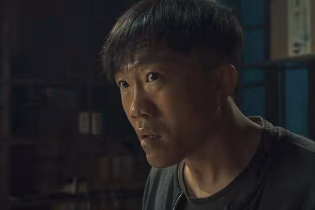 《冰雨火》鬼手被姜磊炸死，吳振峰為何悲痛欲絕？原因有2個