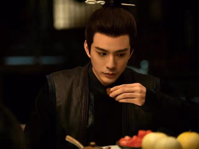 蒼蘭訣：觴闕的真身是黑龍，赤地女子是紅蓮，長珩的真身是什麼？